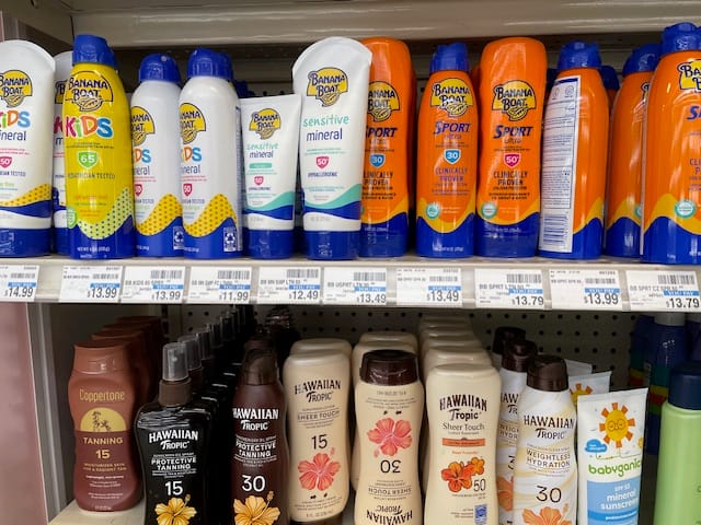 Sunscreen lotions and sprays